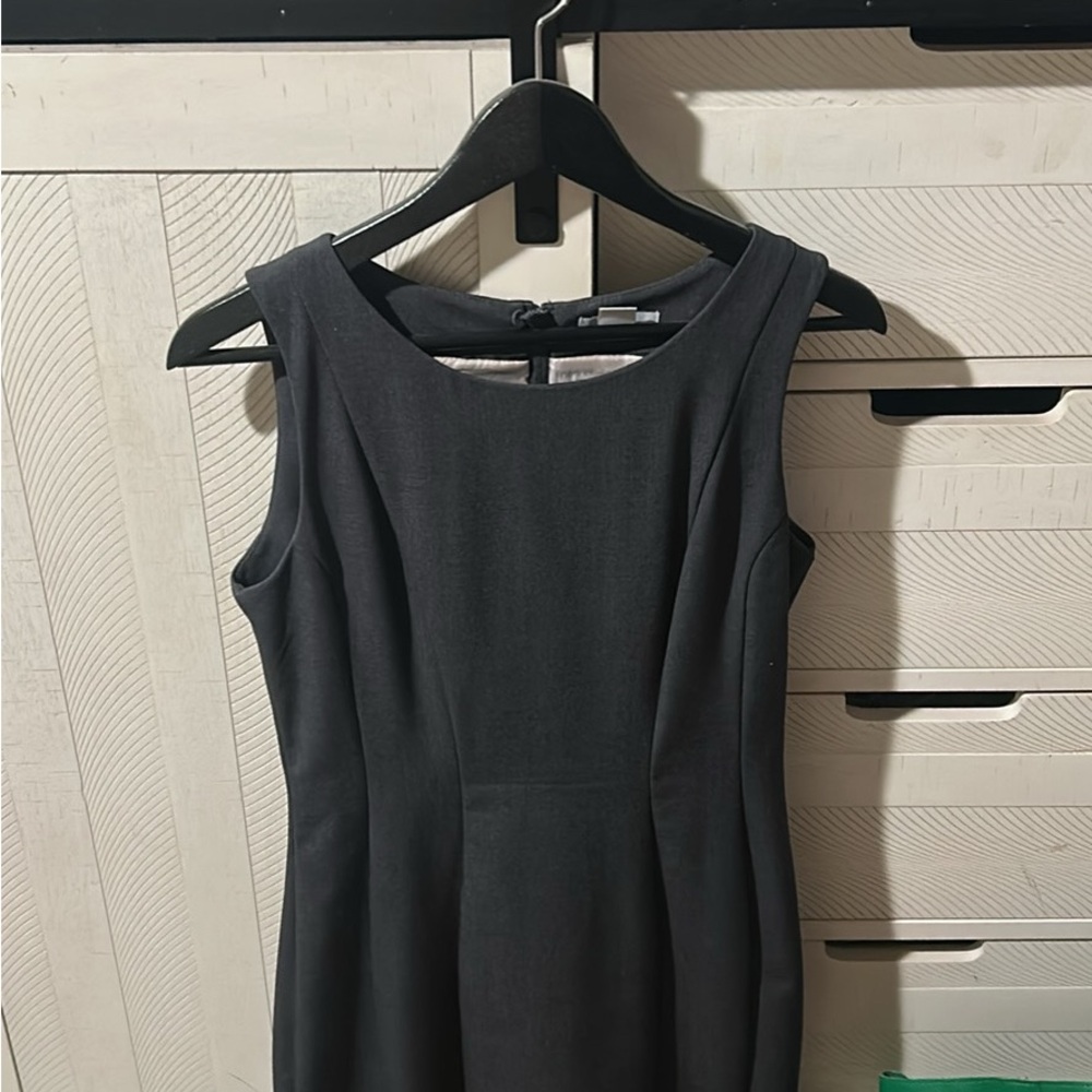 Elegant Gray Sleeveless Dress